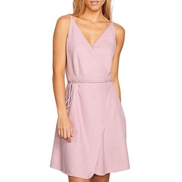 Volcom Dresses & Skirts - Volcom XL Violet Dust Things Changing Wrap Dress